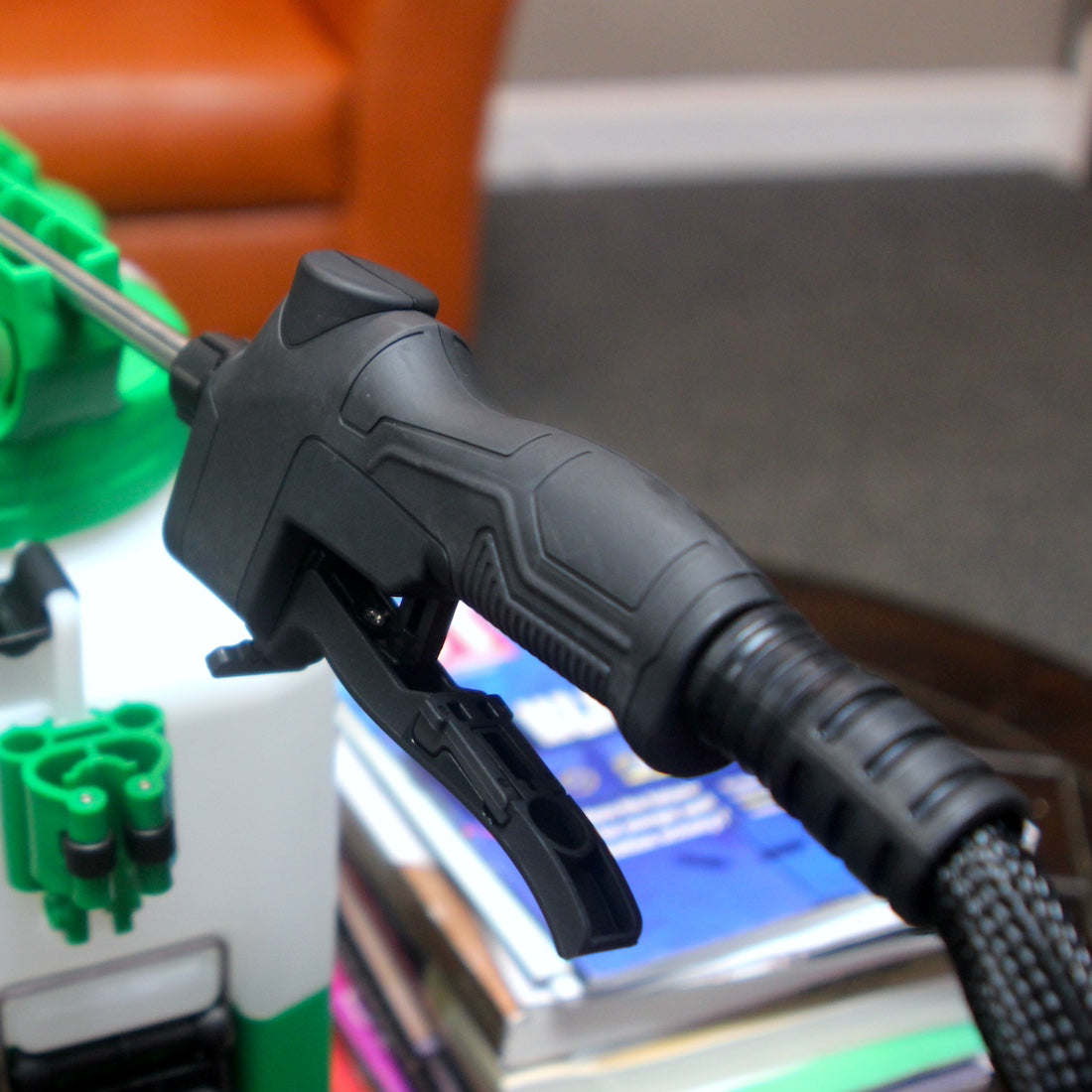 STORM 1-GAL Inline Handle Assembly | FlowZone® Battery Sprayers