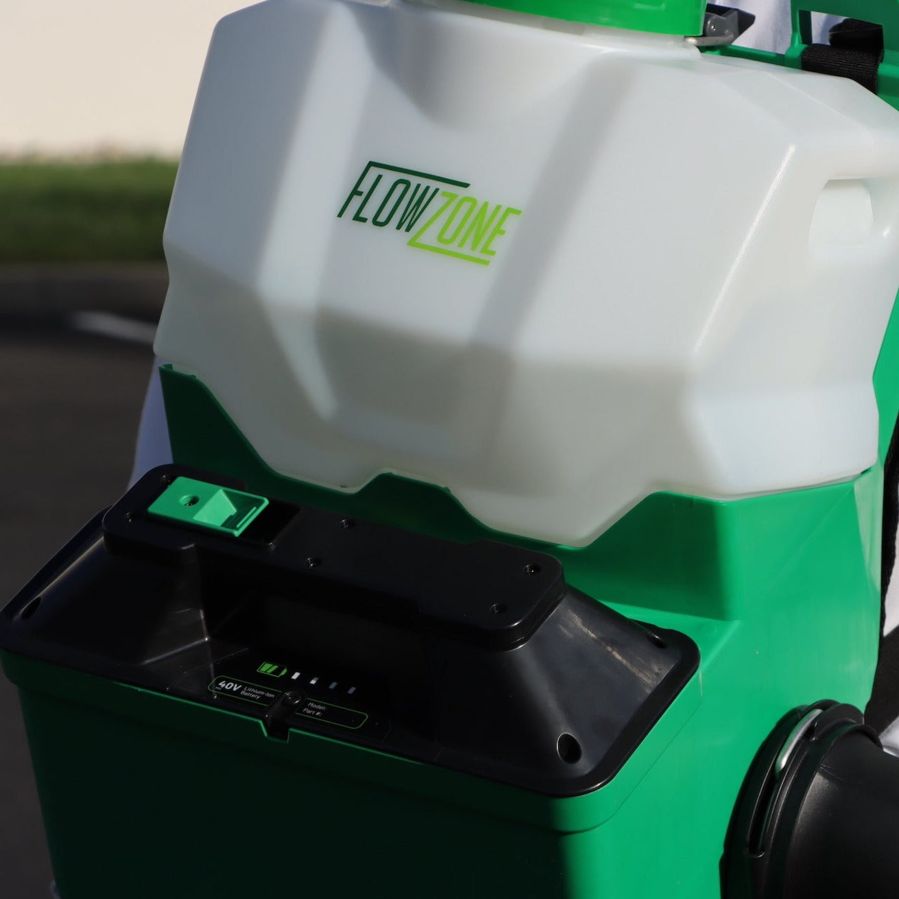 FlowZone® Lithium-Ion Battery-Powered Sprayers | Dump the Pump™