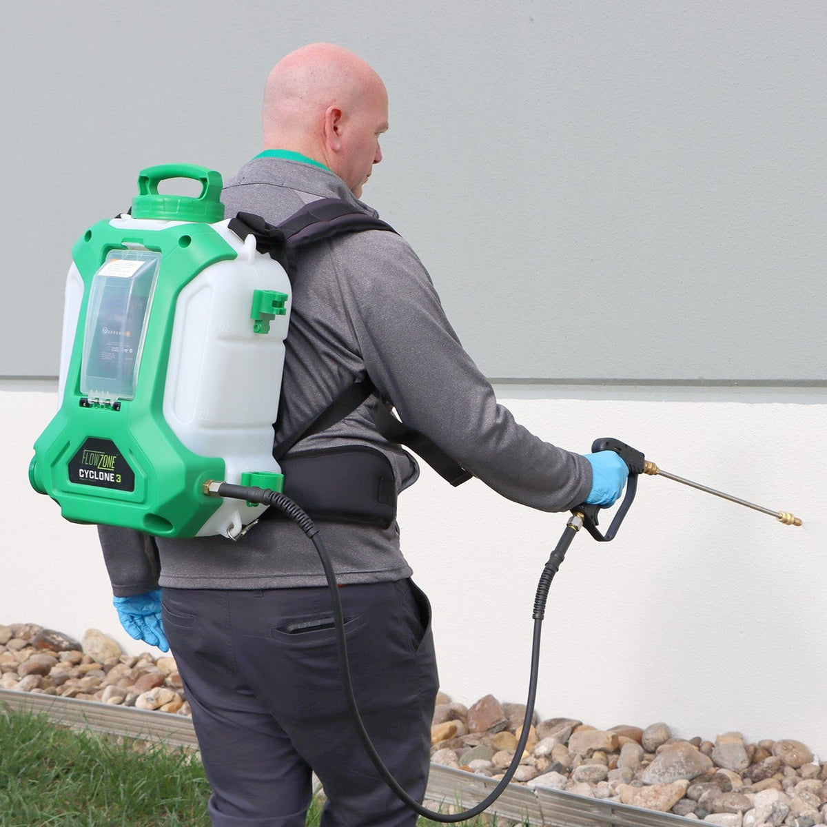 Li-Ion Battery Powered Backpack Sprayers | FlowZone®